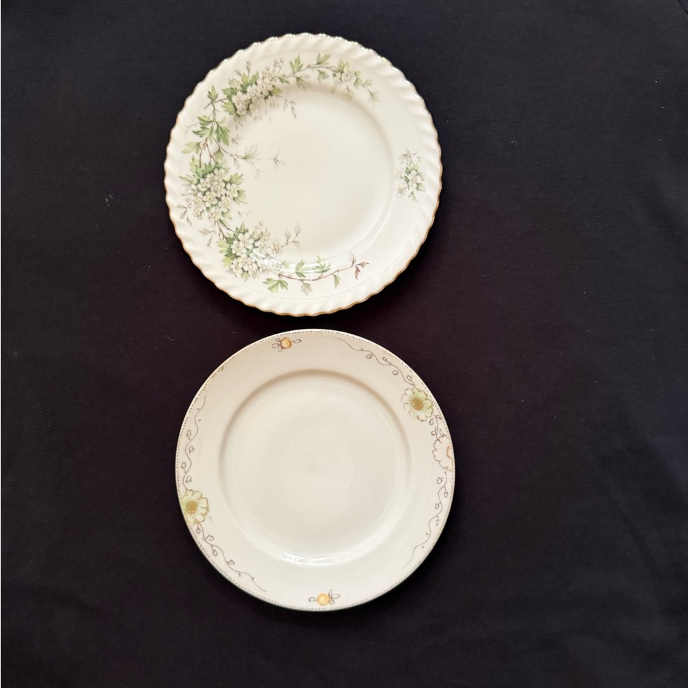 Franconia “Hawthorn” floral bread and butter plate.